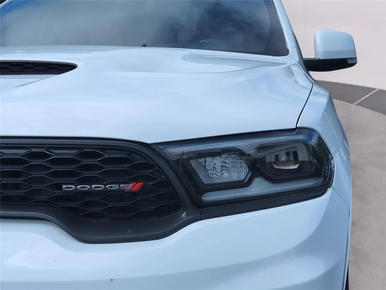 Used 2022 White Knuckle Clearcoat Dodge R/T image 38