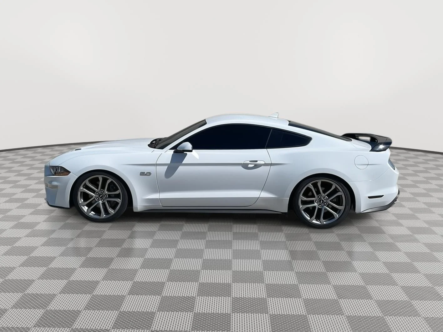 Certified Used 2022 Oxford White Ford GT Premium image 6