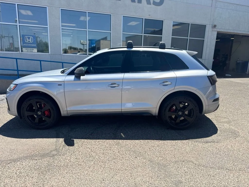 2024 Audi Q5 45 Premium Plus's photo