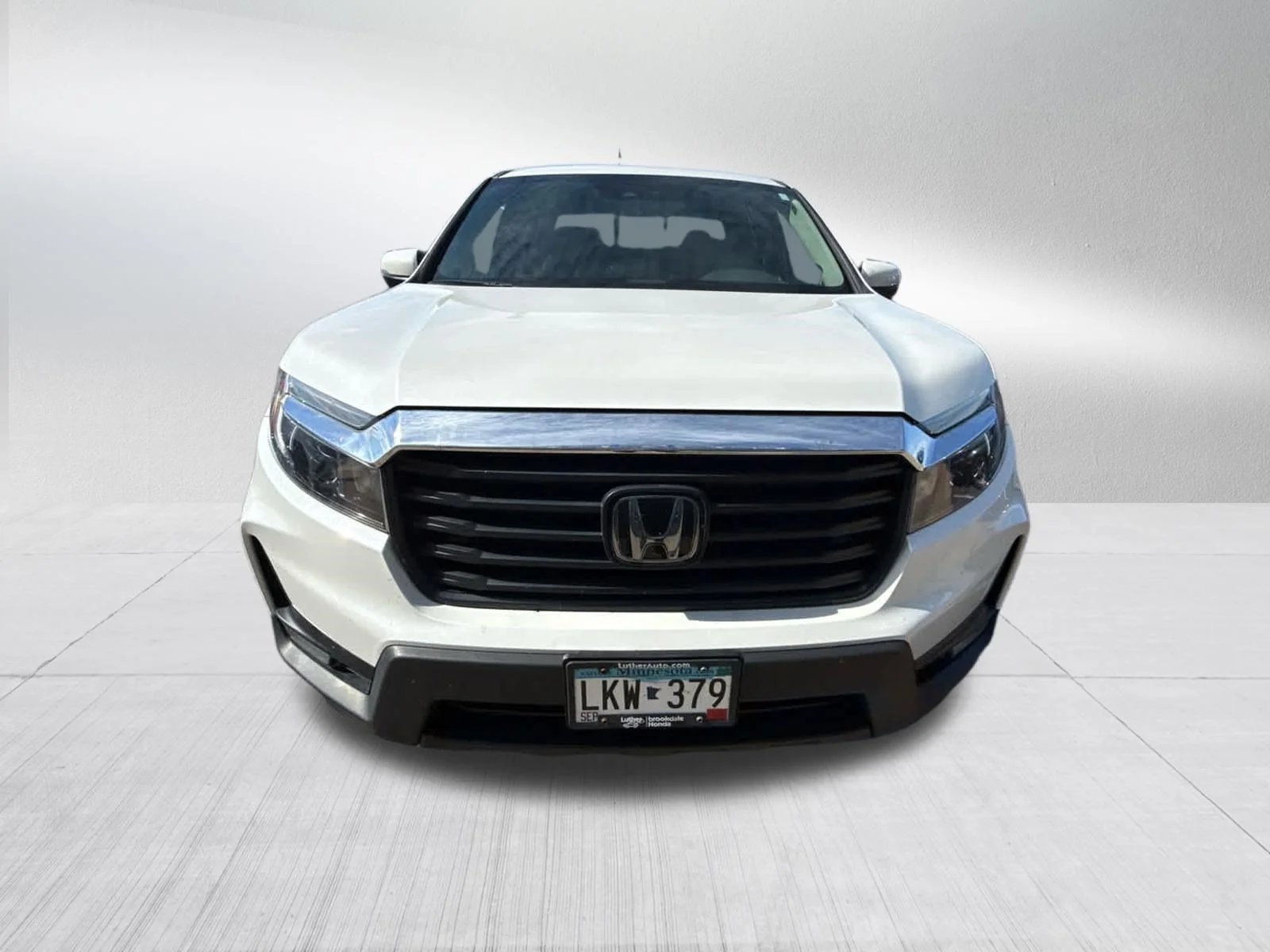 Used 2023 Platinum White Pearl Honda RTL image 2