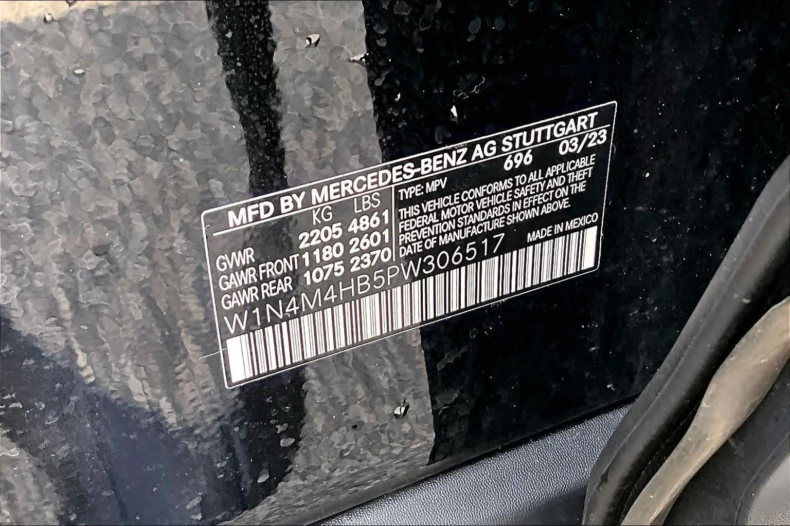 Used 2023 Night Black Mercedes-Benz GLB 250 image 31