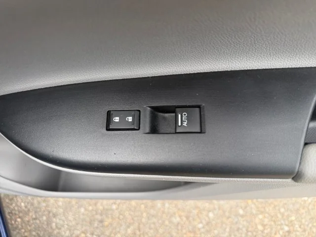 Used 2013 Blue Honda EX image 32