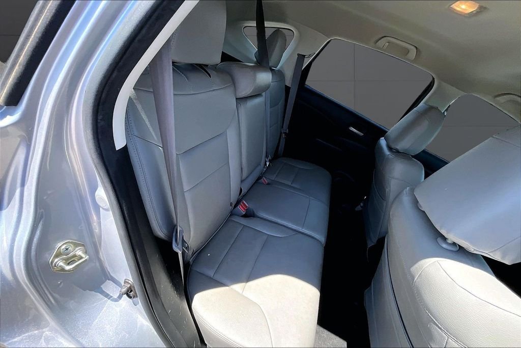 Used 2016 Silver Honda SE image 26