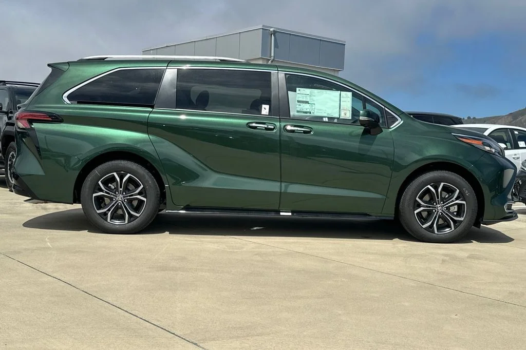 New 2026 Cypress Toyota  Platinum image 3