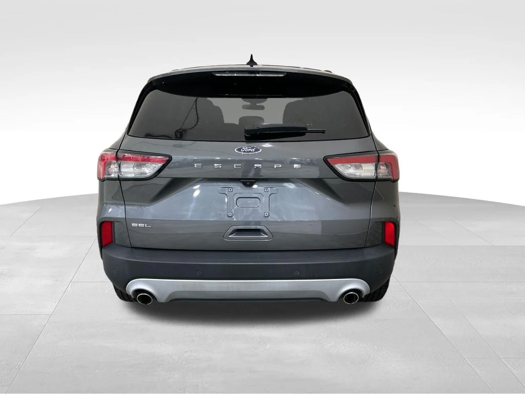 Used 2022 Gray Ford SEL image 4
