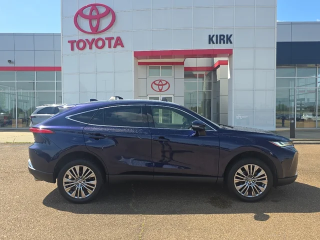 2022 Toyota Venza XLE