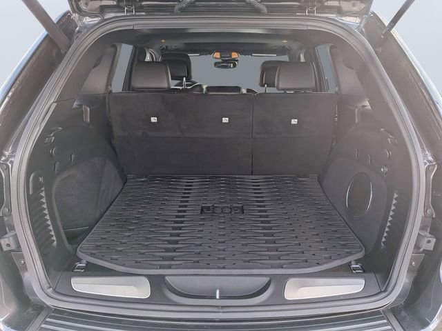 Used 2021 Gray Jeep Trailhawk image 13