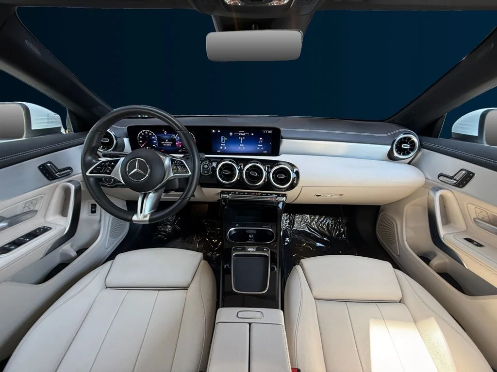 Used 2025  Mercedes-Benz CLA 250 image 12