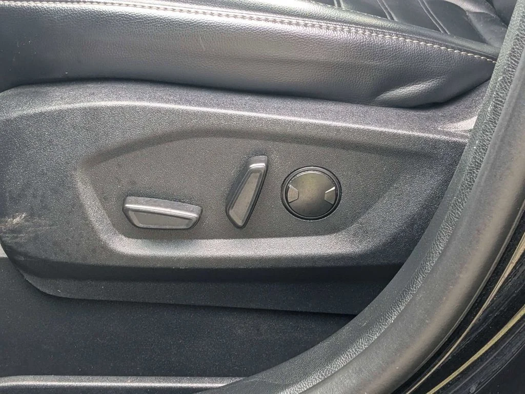 Used 2024 Black Ford SEL image 19