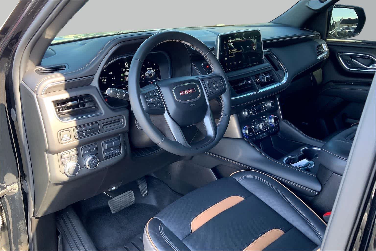 Used 2023 Onyx Black GMC AT4 image 29