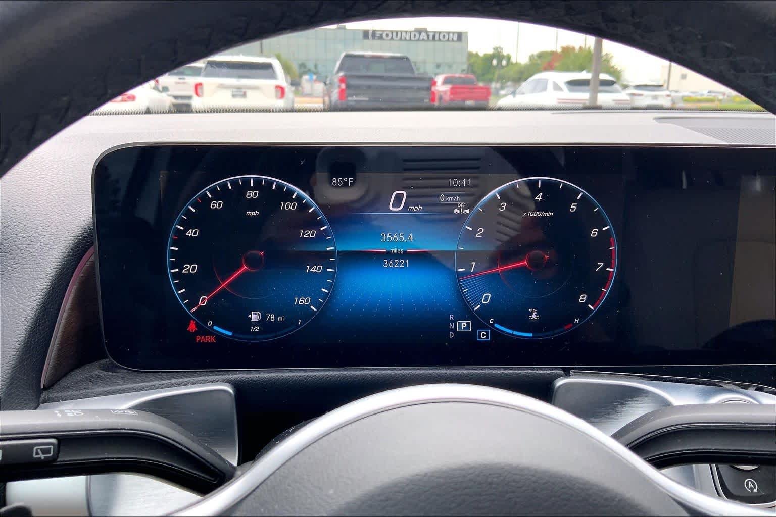 Used 2023 Polar White Mercedes-Benz GLB 250 image 26