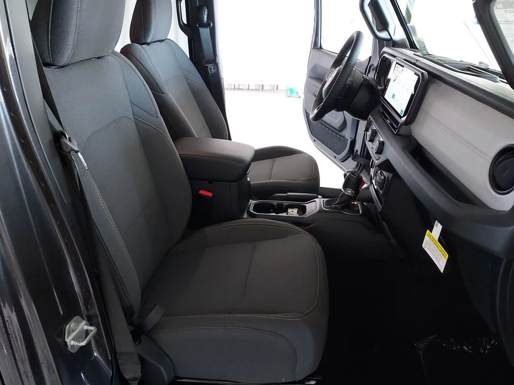 2025 Jeep Gladiator Sport S - Photo 29