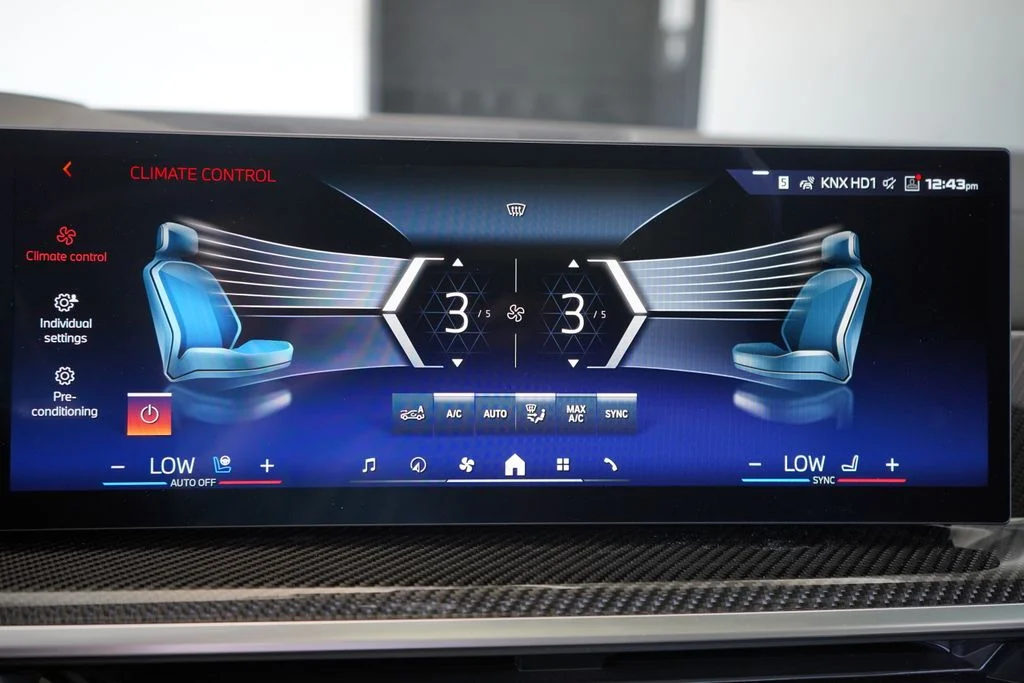Used 2026 Black BMW M60i image 18