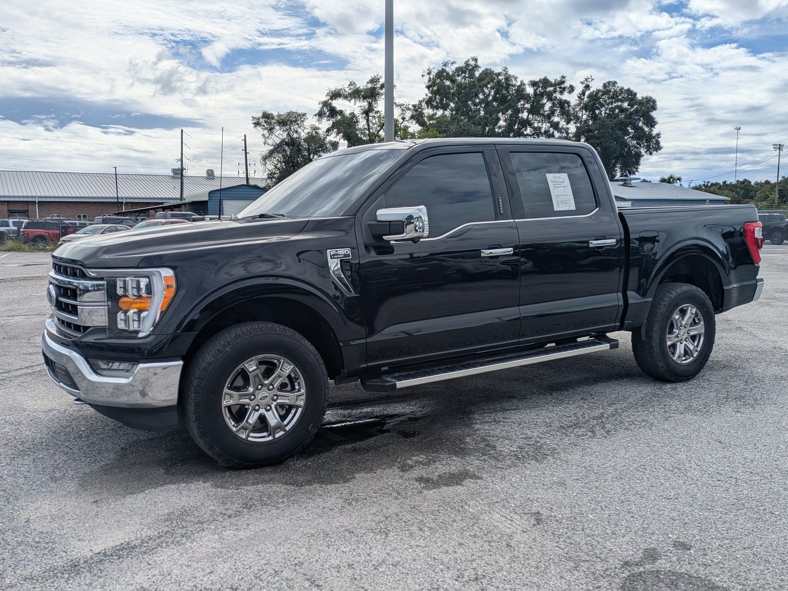 Used 2022 Agate Black Metallic Ford LARIAT image 8