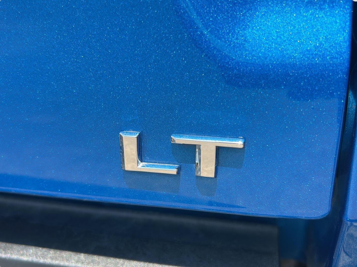 Used 2023 Glacier Blue Metallic Chevrolet 4WD LT image 32