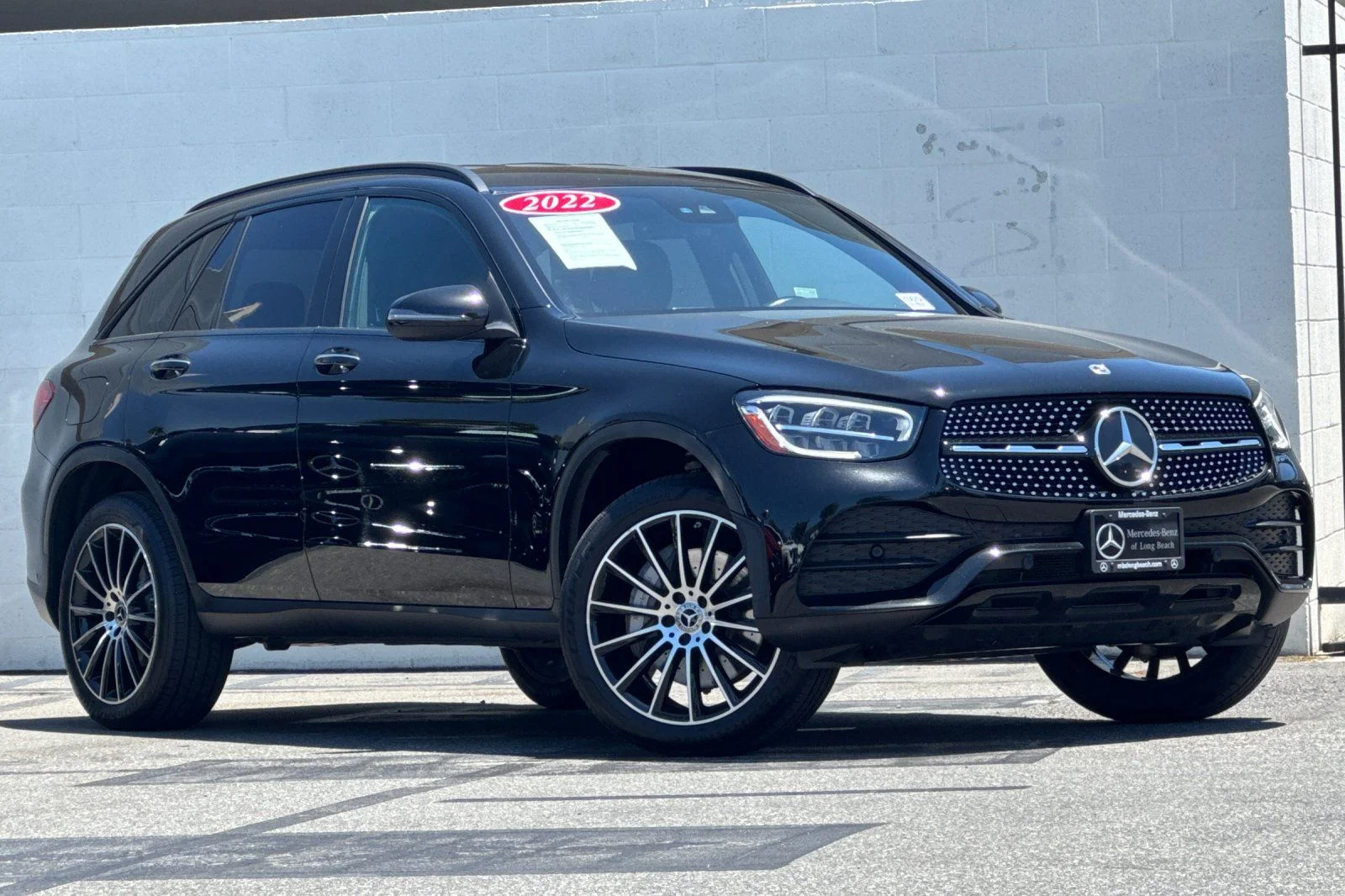 Used 2022 Black Mercedes-Benz GLC 300 image 2