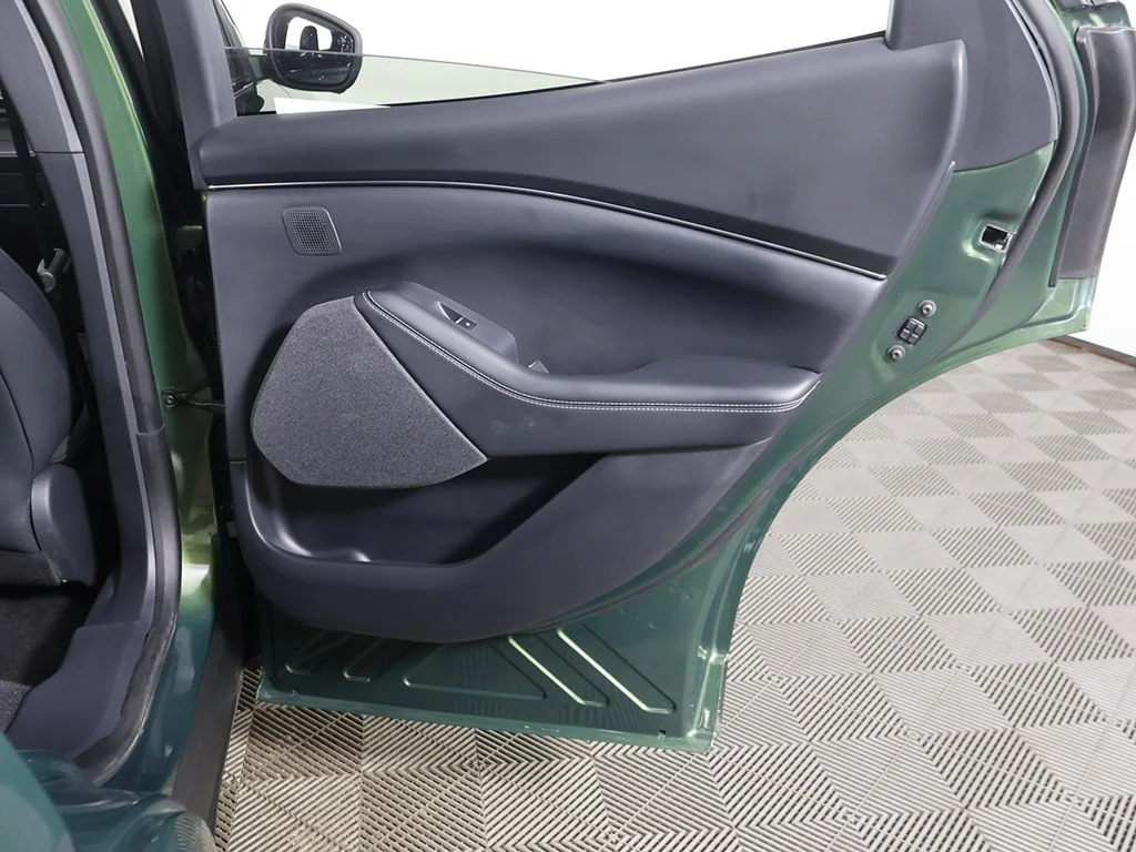 Used 2025 Green Metallic Ford Premium image 30