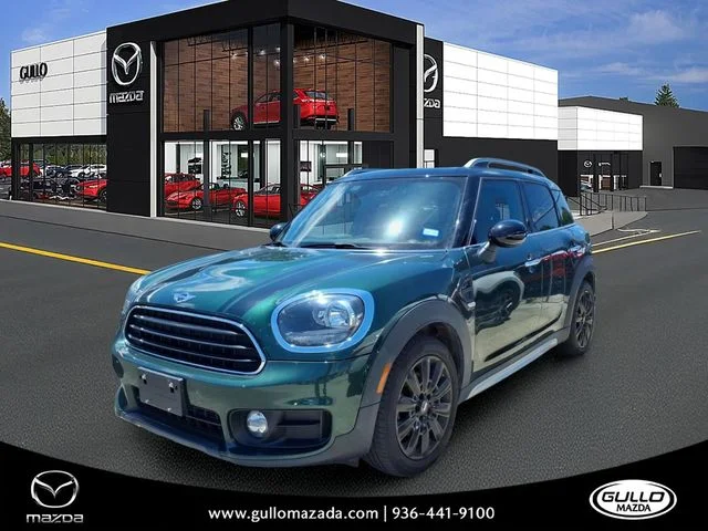 2018 MINI Countryman Cooper's photo