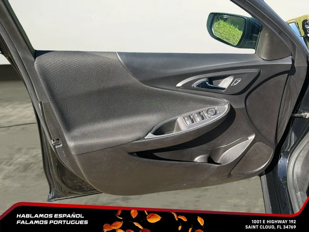 Used 2025 Mosaic Black Metallic Chevrolet 1LT image 11