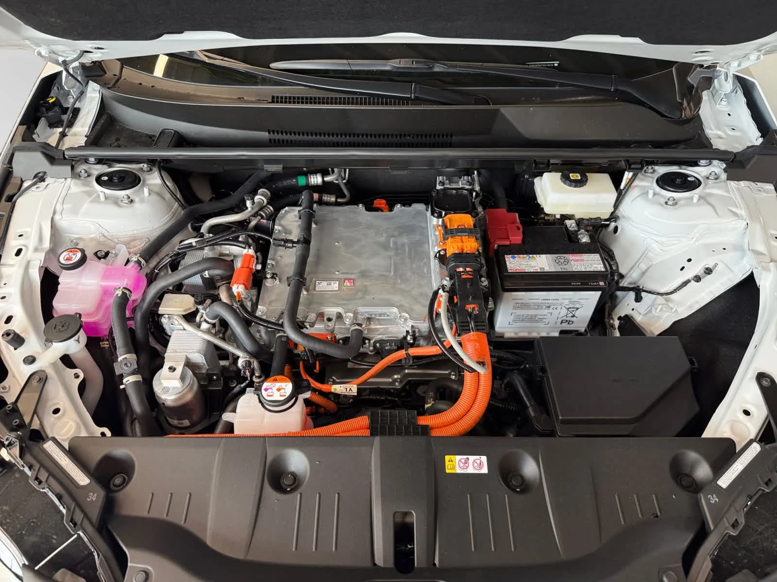 New 2026 Wind Chill Pearl Toyota XLE image 24