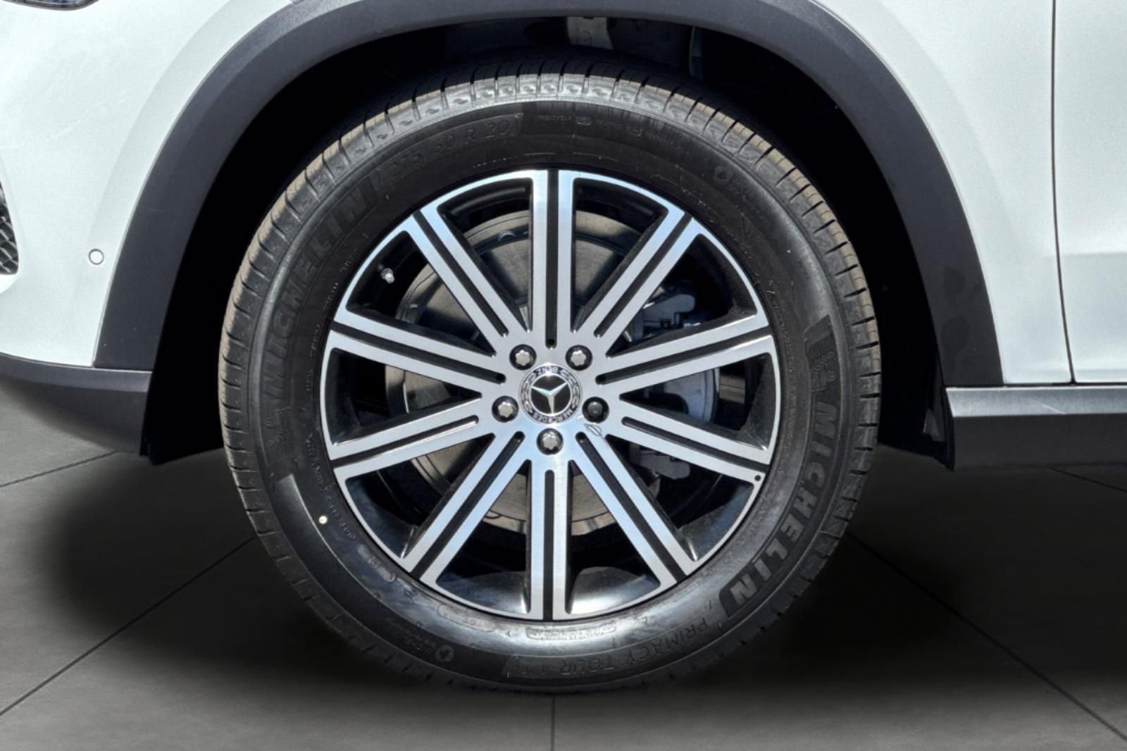 New 2026 Polar White Mercedes-Benz GLE 350 image 3
