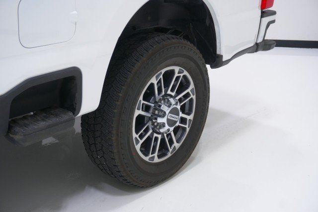Used 2024 STAR WHITE METALLIC TRI-COAT Ford Limited image 11