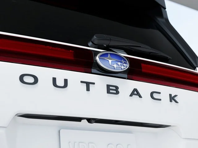 New 2026 CRYSTAL WHITE PEARL Subaru Premium image 11