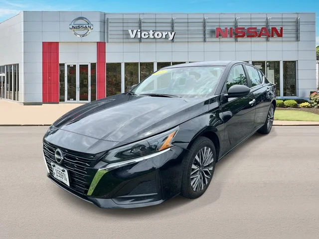 Used 2025 Black Nissan 2.5 SV image 5