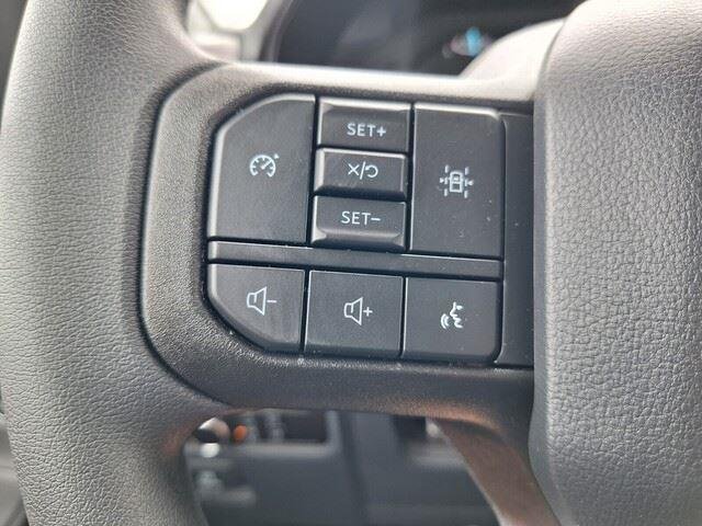 New 2026 Oxford White Ford XL image 13
