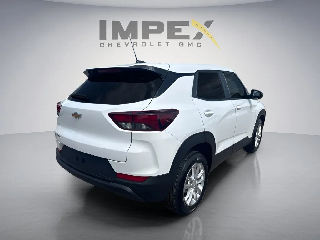 New 2026 White Chevrolet LS image 5