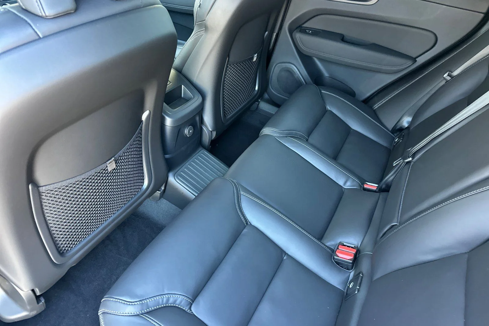 New 2026 Crystal White Volvo Ultra image 11
