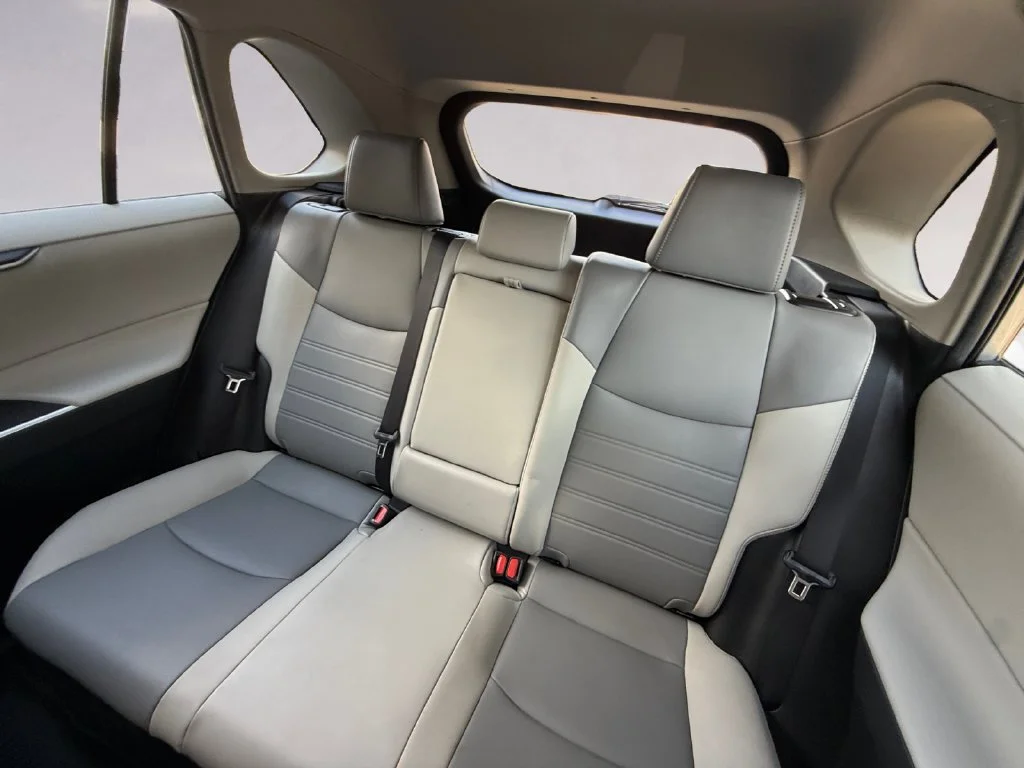 Used 2022 Silver Toyota XLE Premium image 16