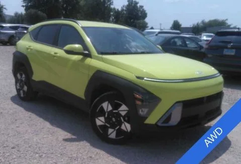 Used 2024 Yellow Hyundai SEL image 2