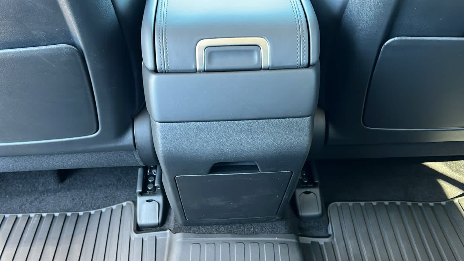 New 2026 Shimmering Silver Hyundai XRT AWD image 25