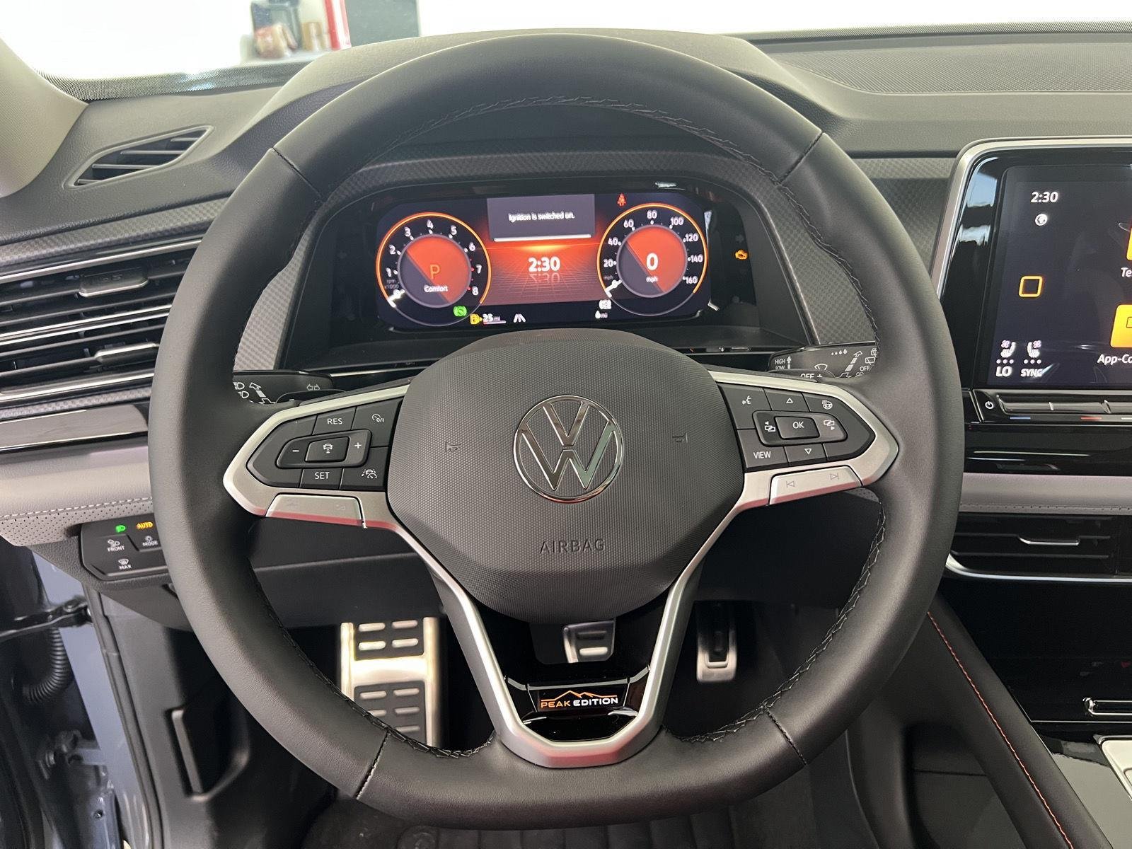 New 2026 Pure Gray Volkswagen 2.0T Peak Edition image 15