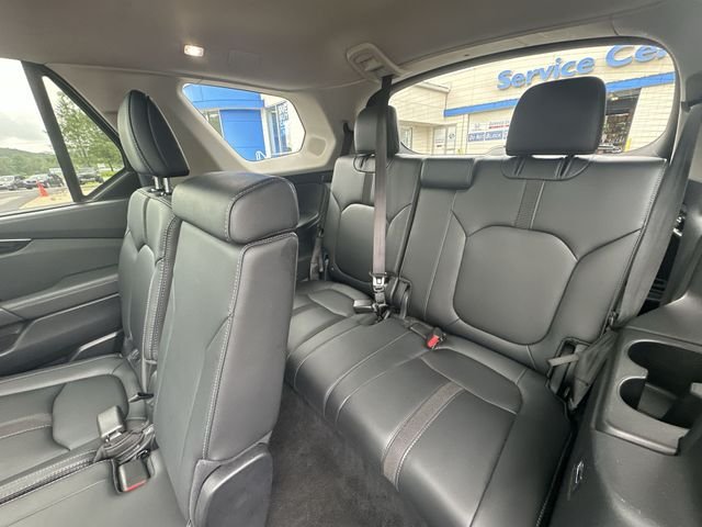 Used 2025  Honda Touring image 28