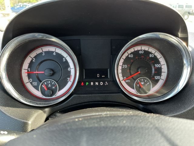 Used 2019 White Dodge SXT image 12