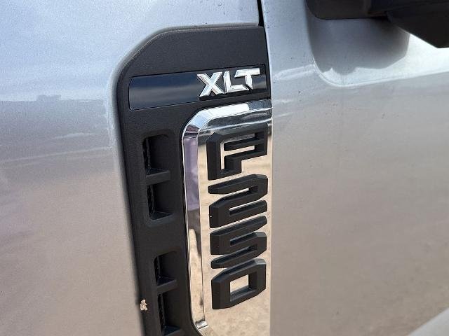 New 2026 Agate Black Metallic Ford F-250® XLT image 39