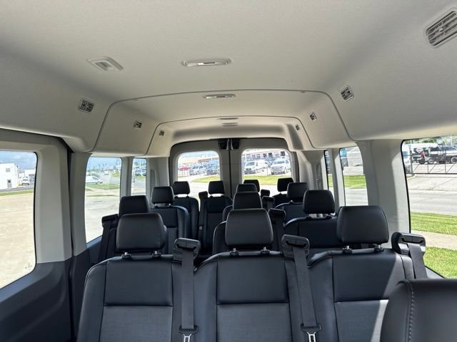 New 2026 Oxford White Ford Passenger Van XL image 29