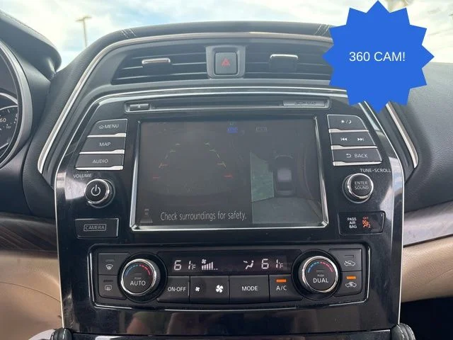 Used 2016 Red Nissan Platinum image 19