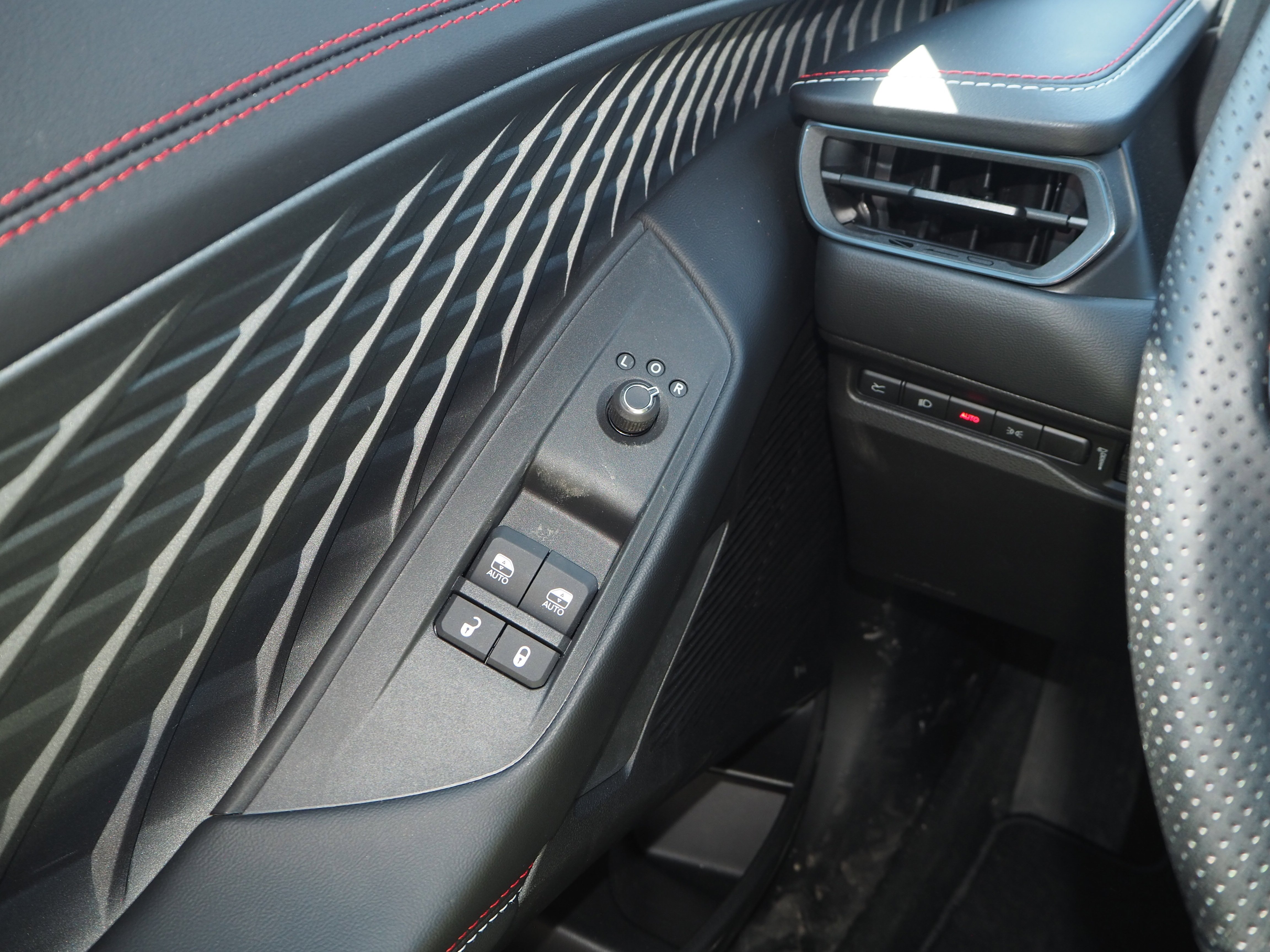 2025 Dodge Charger Daytona R/T - Photo 19