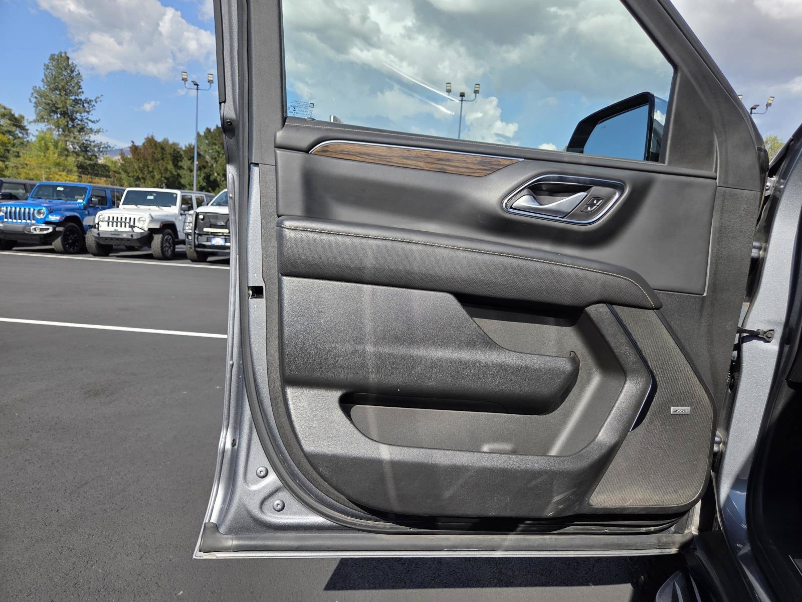 Used 2022 Satin Steel Metallic Chevrolet Premier image 12