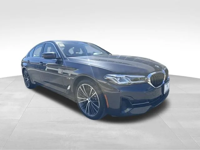 Used 2023 Gray BMW 530e iPerformance image 8