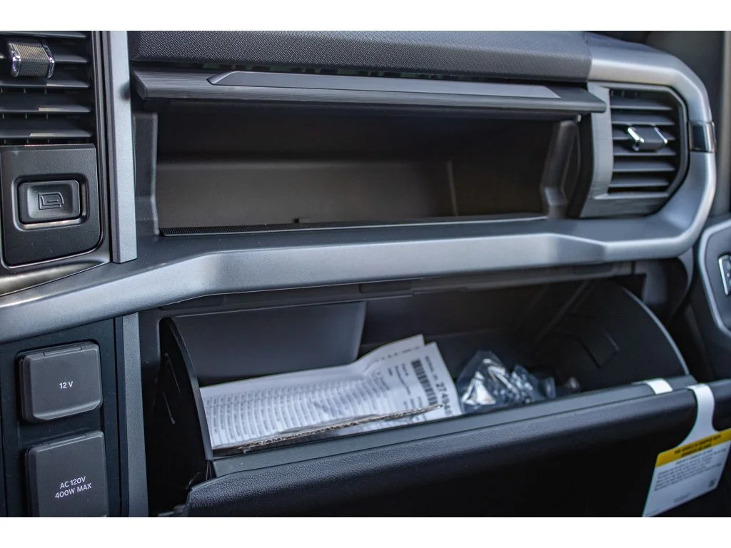 New 2026 CARBONIZED GRAY METALLIC Ford XLT image 61