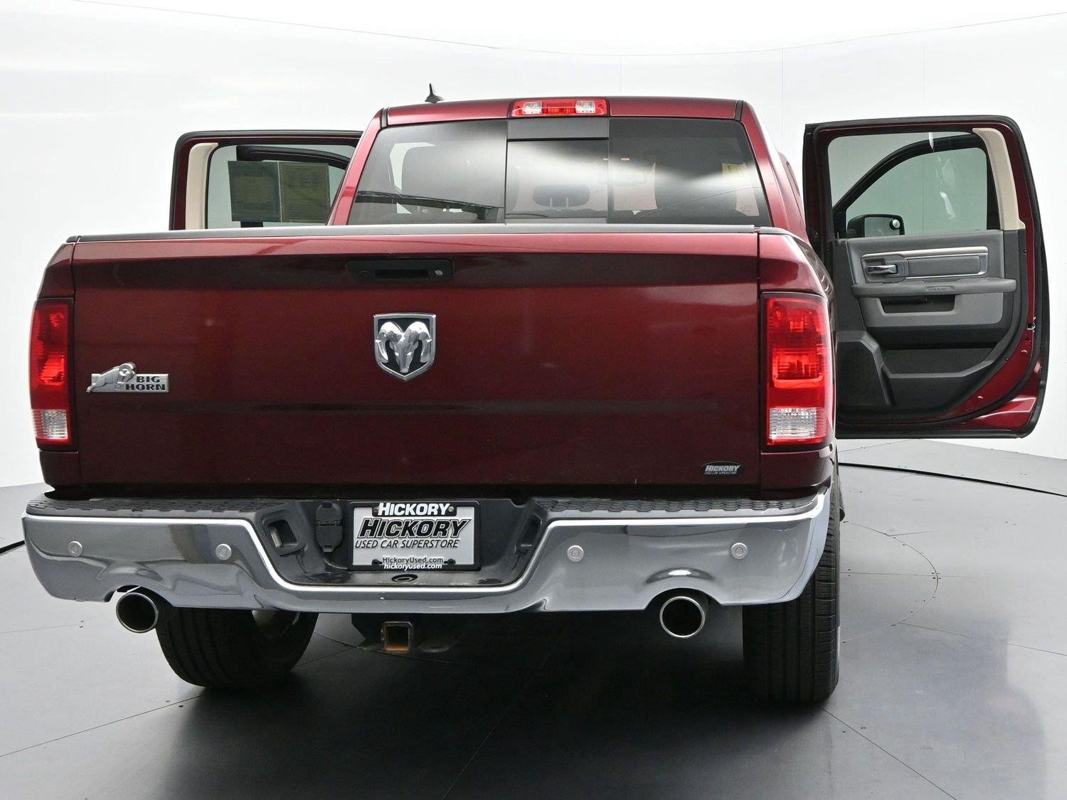 Used 2017 Delmonico Red Pearlcoat Ram Big Horn image 43
