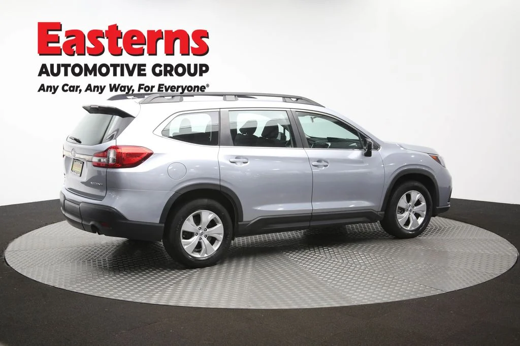 Used 2022 Silver Subaru Base image 41