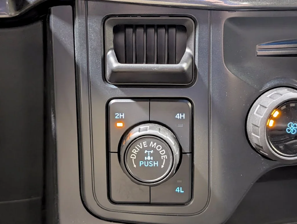 Certified Used 2024 Oxford White Ford STX image 7