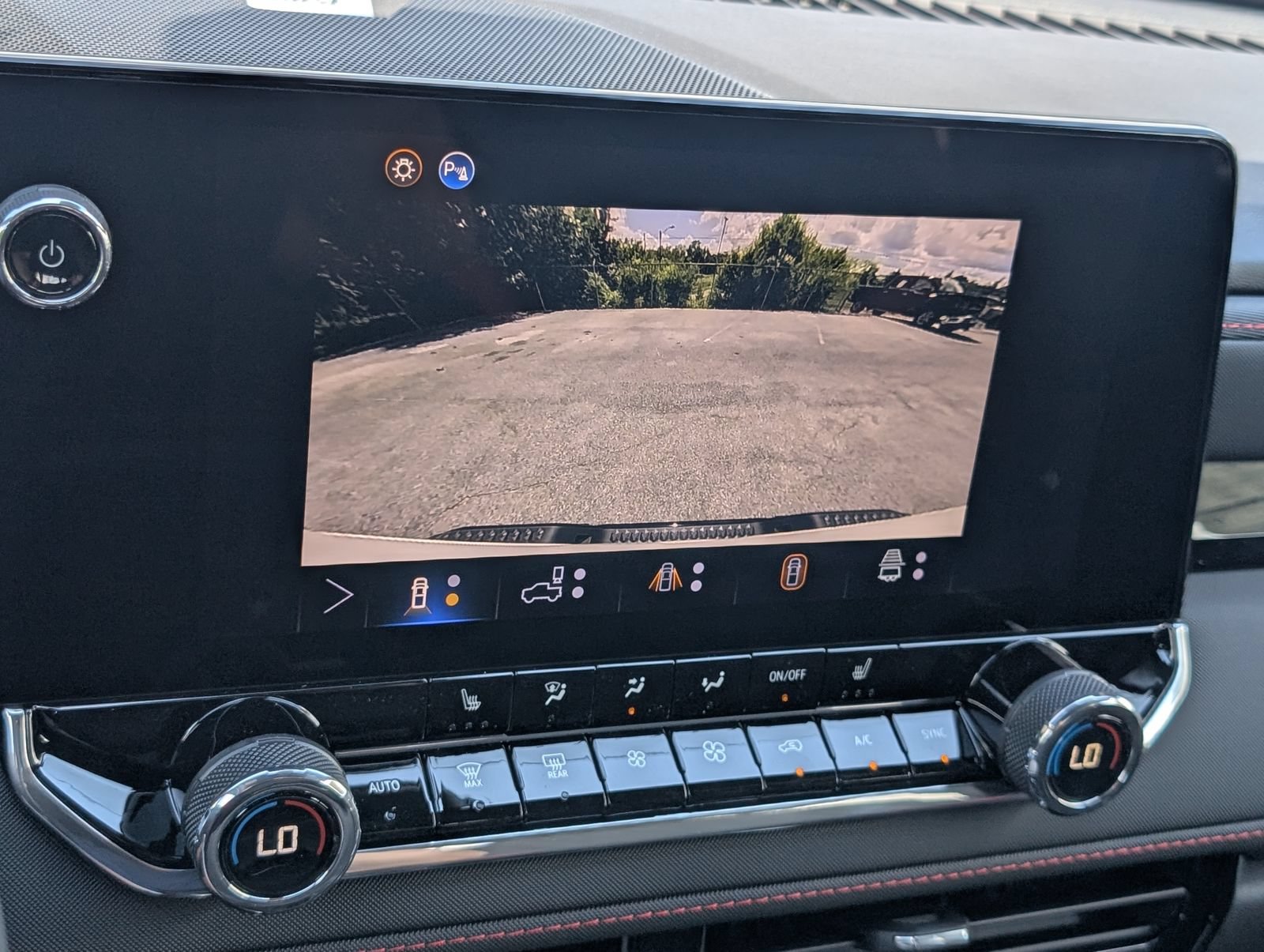2026 Chevrolet Colorado Z71 - Photo 12
