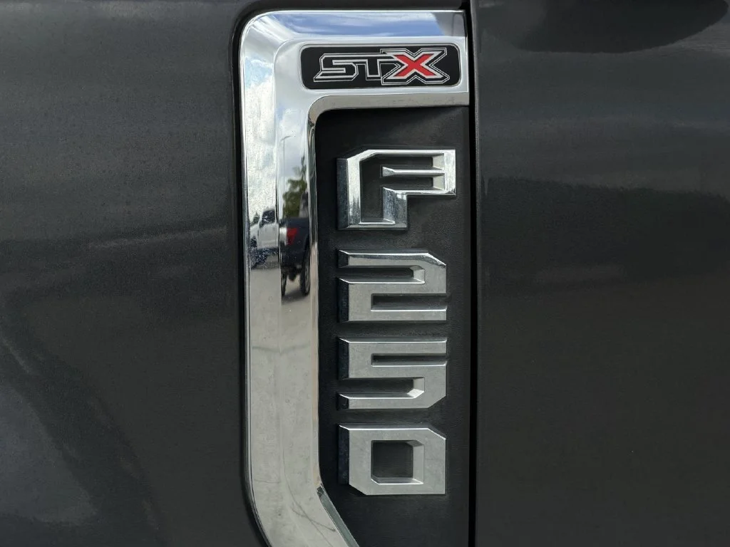 Used 2018 Gray Ford XL image 11