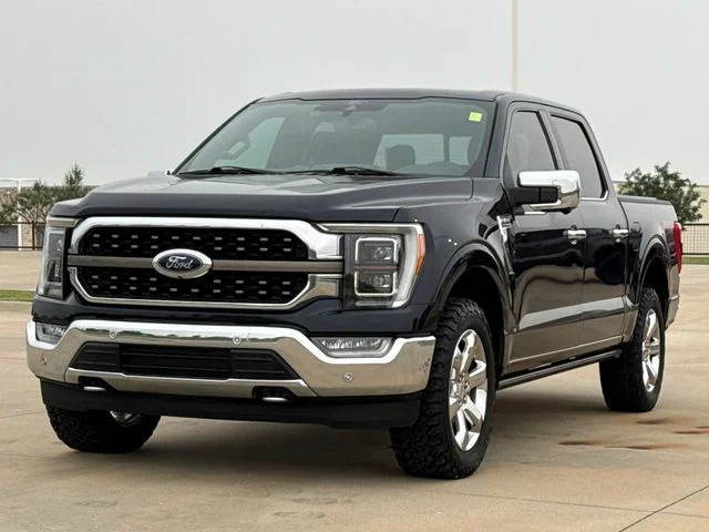 Used 2021  Ford King Ranch image 3